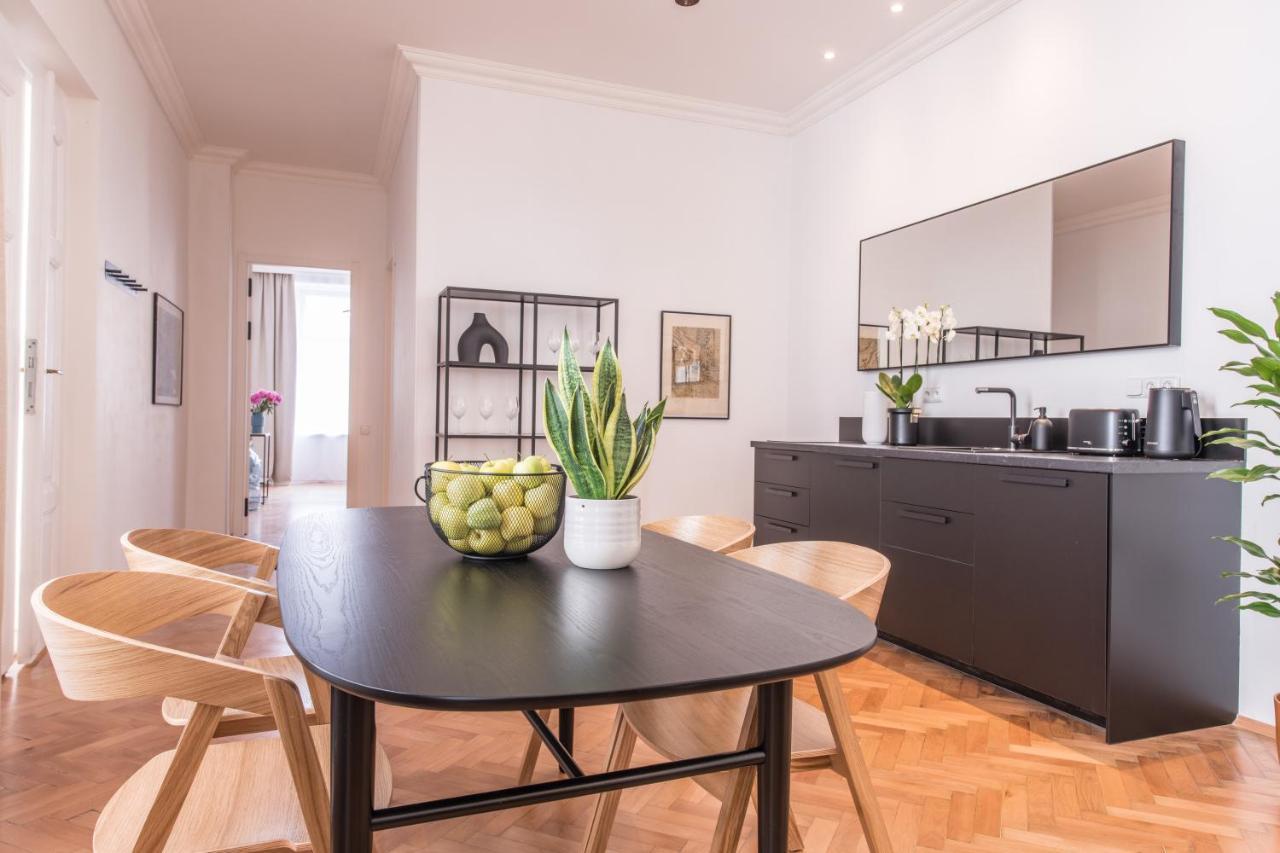 New Design - Location Wenceslas Square Apartament